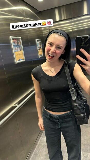 Chloe Hodgson Chloehodgson