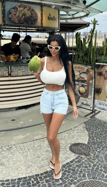 Chloe Khan