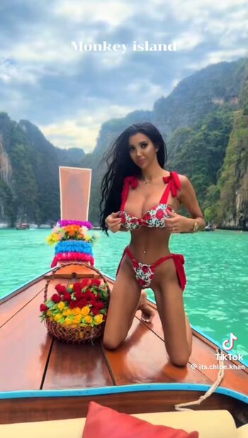 Chloe Khan