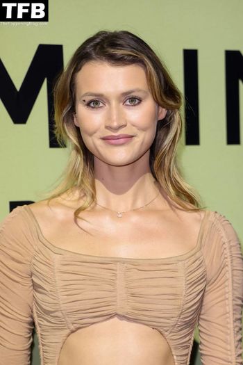 Chloé Lecareux