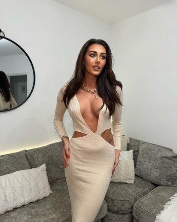 Chloe Veitch