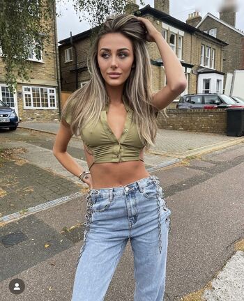 Chloe Veitch