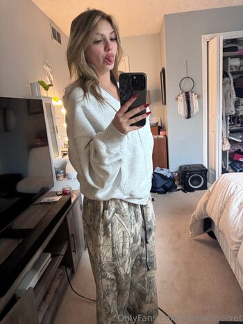 chloeessecret