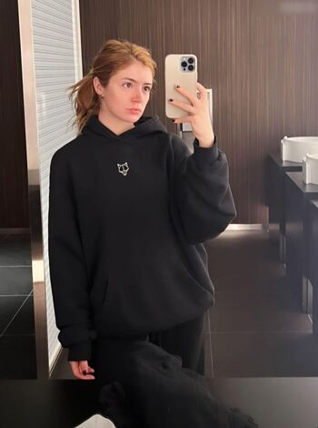 Chrissy Costansa