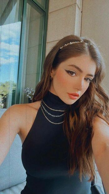 Chrissy Costanza