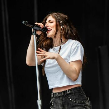 Chrissy Costanza