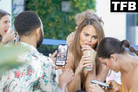 Chrissy Teigen