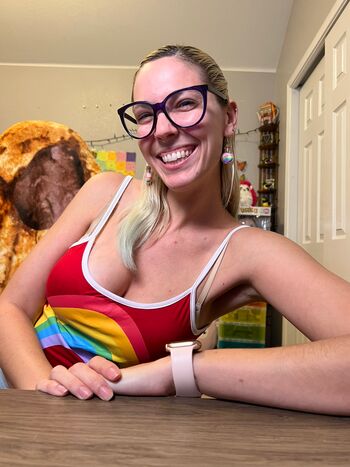 Christie Skylar