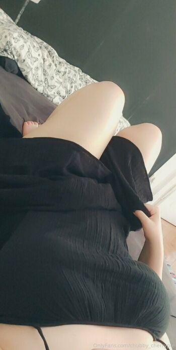chubby_cherrypie