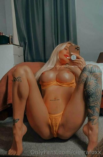 cierrafoxx