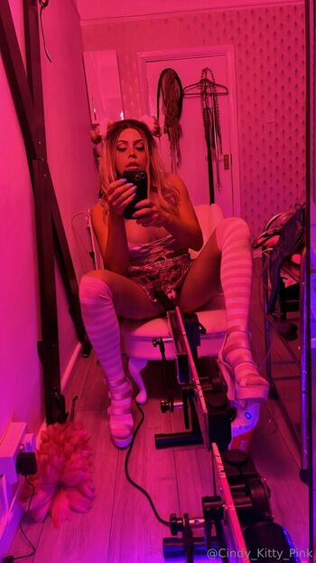 cindy_kitty_pink
