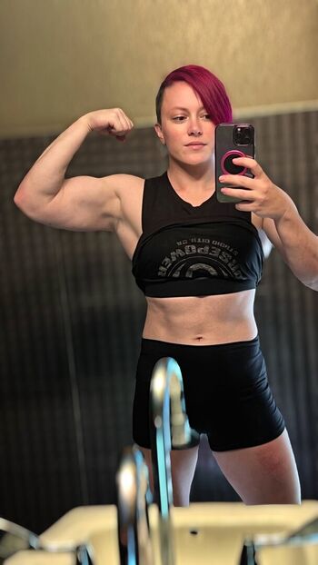 Claire Max