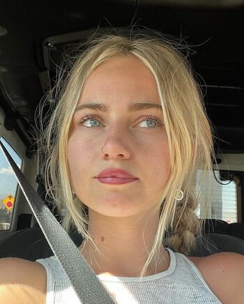 Claire Rosinkranz