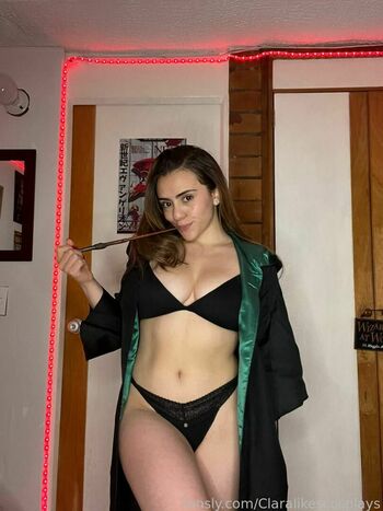 Claralikescosplays