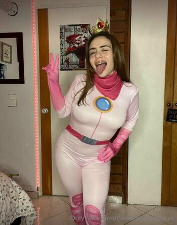 Claralikescosplays