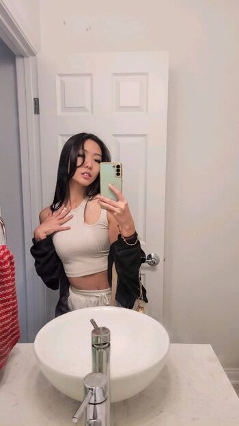 Classic_Christinee