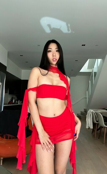 Classic_Christinee