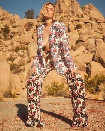 Claudia Lee