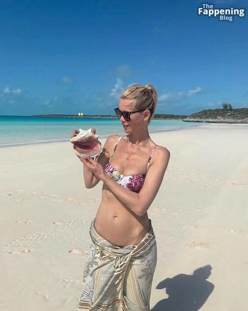 Claudia Schiffer