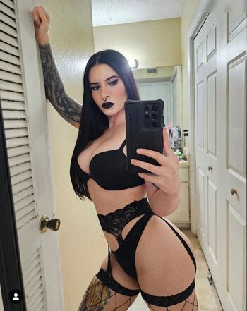 Cleopatra Bloodqueen