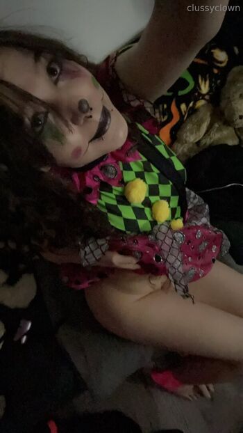 clussyclownn