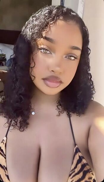 Corie Rayvon