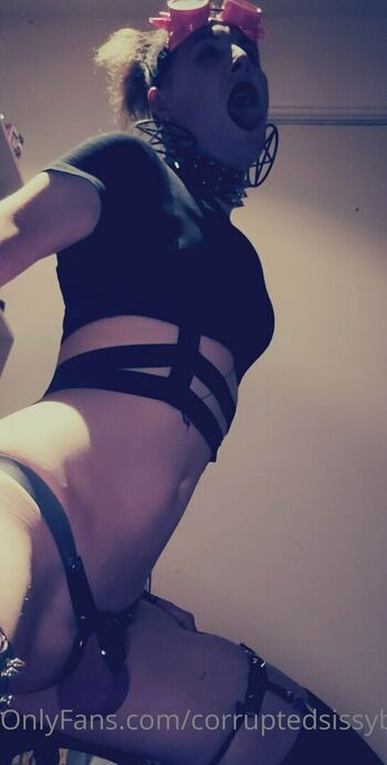 corruptedsissybimbodoll