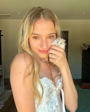 Cosette Rinab