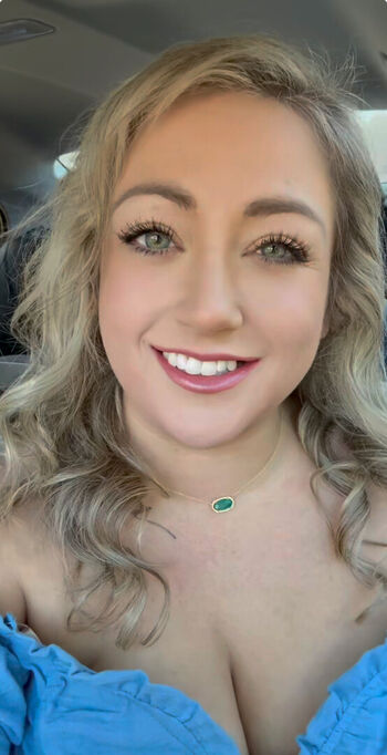 Countrygirlellarose