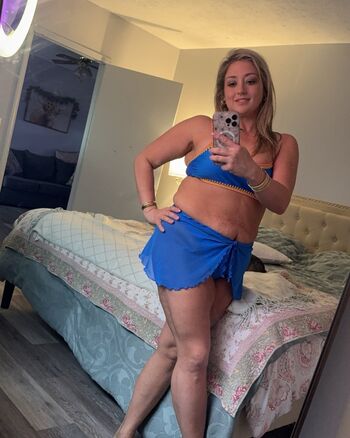 Countrygirlellarose