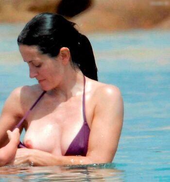 Courteney Cox