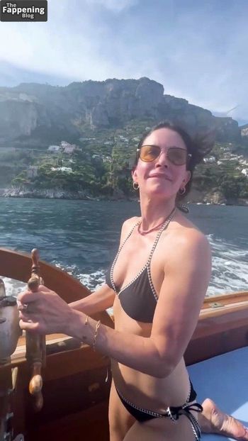 Courteney Cox