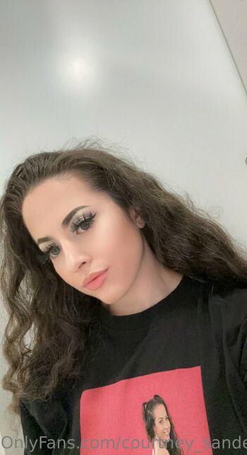 courtney_sanderson