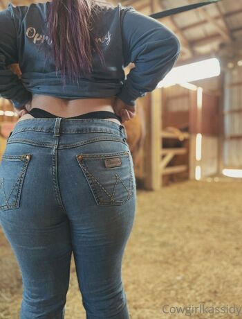 Cowgirl Kassidy