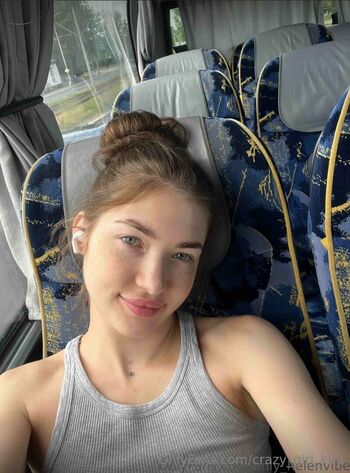 crazy_girl_kira