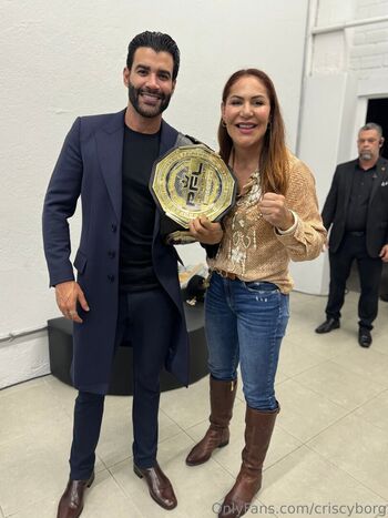 criscyborg