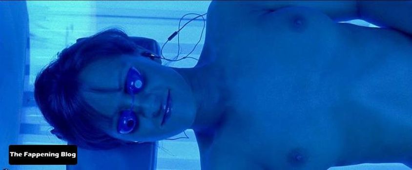Crystal Lowe