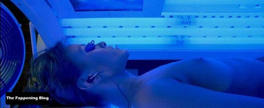 Crystal Lowe