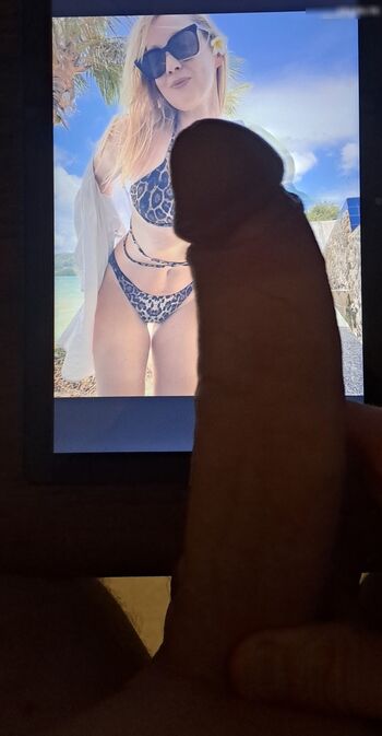 Cum Tributes