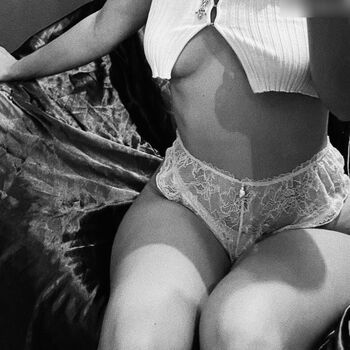 curly_decency