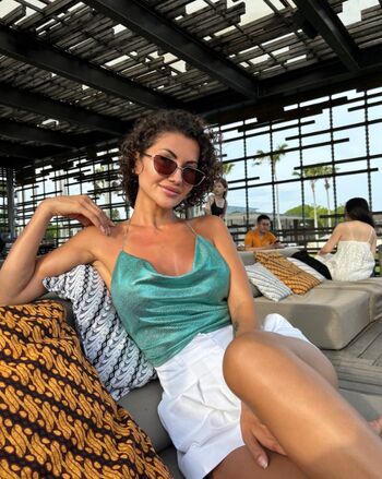 curlyamelia