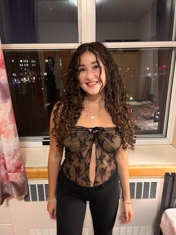 curlykinkycutie