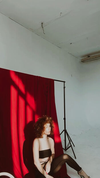 curlywiktoria
