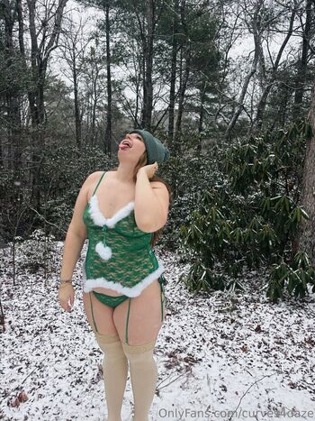 Curves4Daze