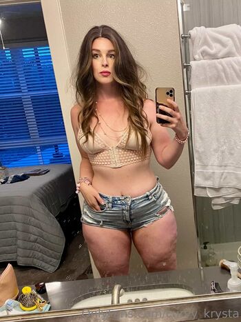 Curvy_Krysta