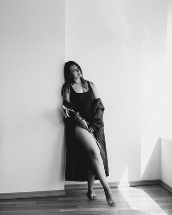 curvy_lady_me