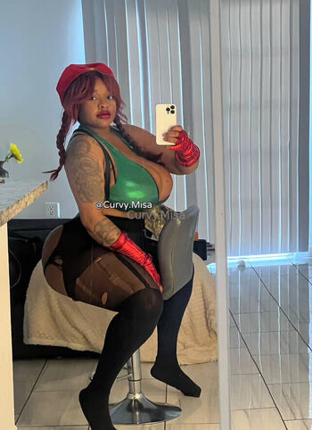 curvy.misa