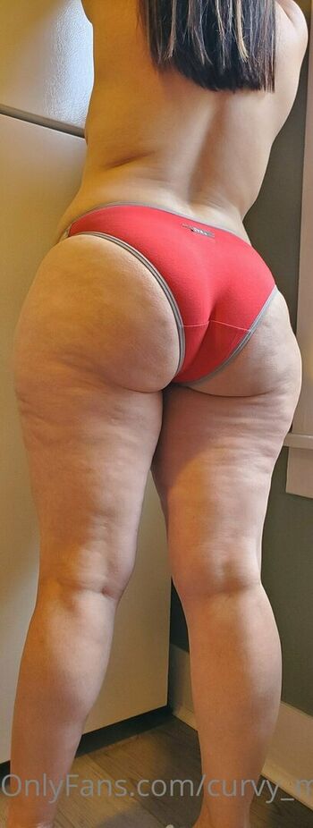 Curvy Mommy