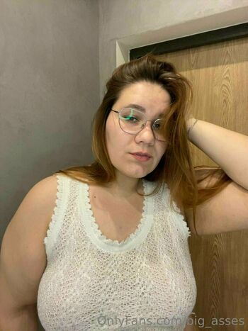curvy_virgin