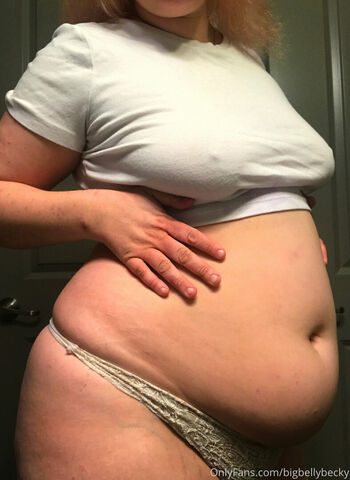 curvybecky